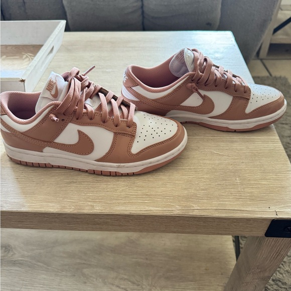 Nike dunks - Picture 3 of 4